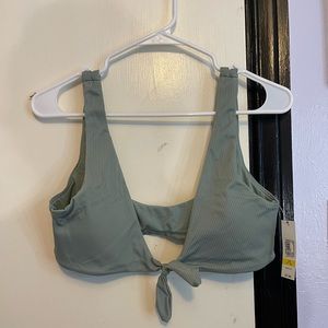 No Boundaries swim top size:L